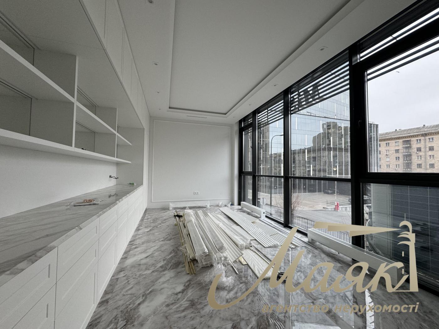 Clinic for sale in LCD French Quarter 2, Predslavynska street, Center, Kiev