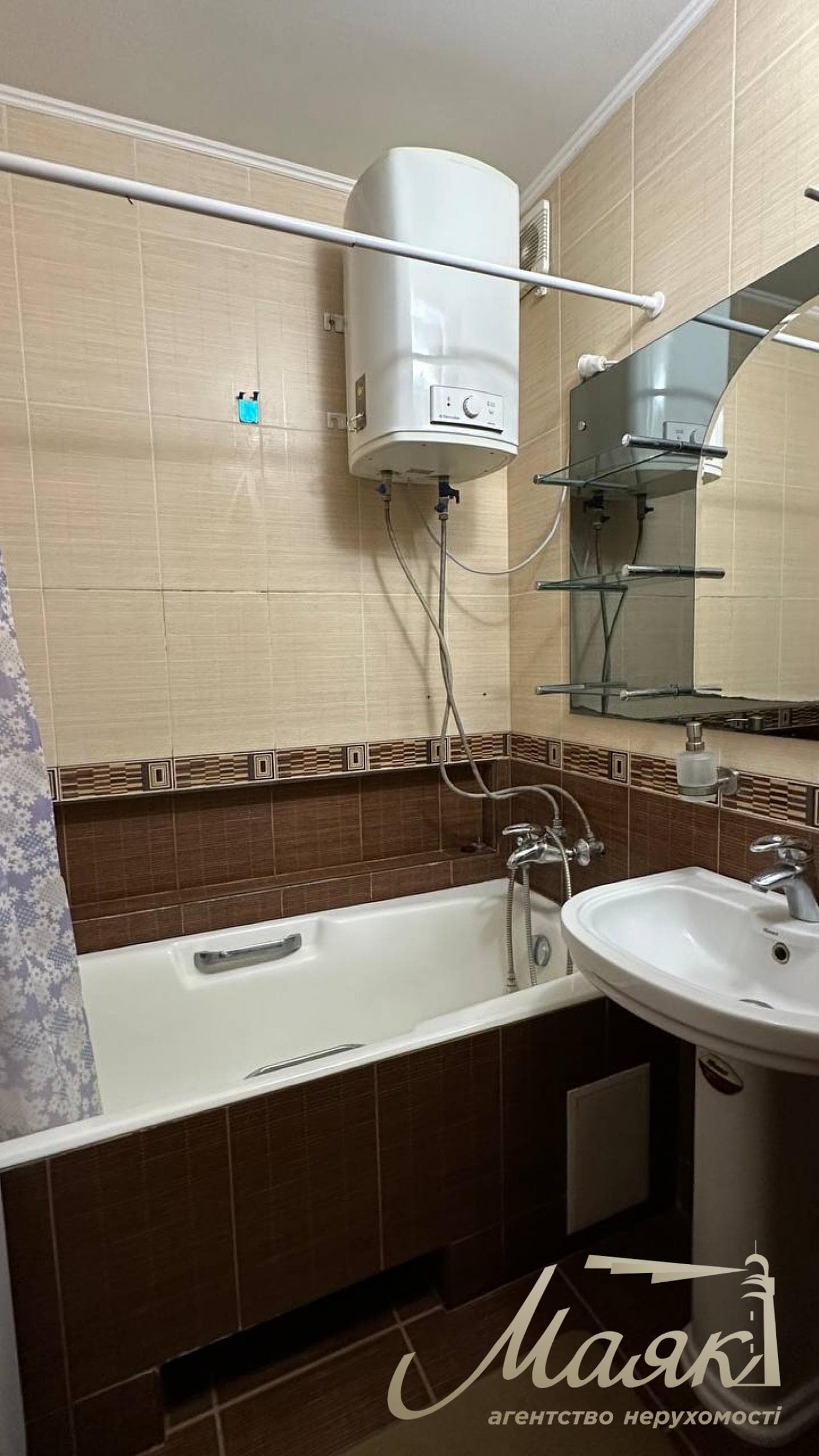 Продаж 3-кімнатної квартири на Оболоні, вул. Героїв Дніпра, 62