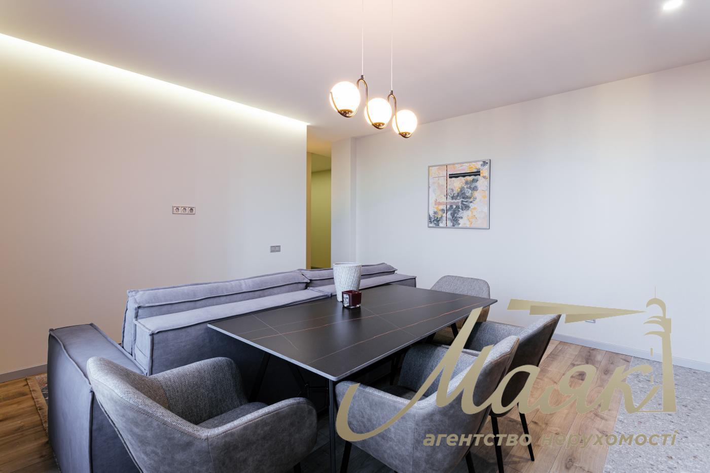 Продаж 3х-кімнатної квартири 86 м2 в ЖК "ЖК RESIDENT Concept House" Володимирська 86а, Київ