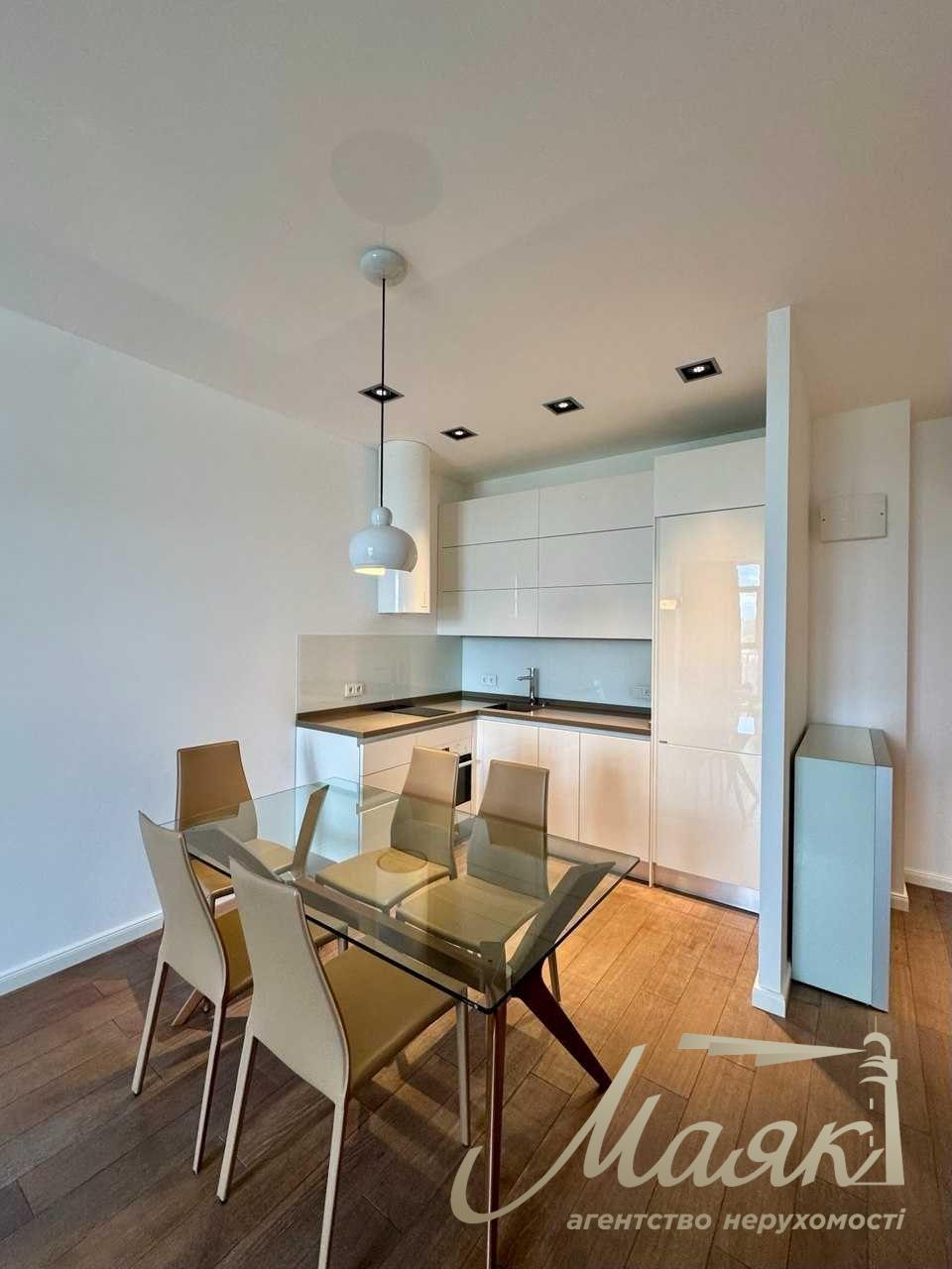 Продаж квартири 62м2 ЖК Новопечерські Липки, Драгомирова/Верхогляда, Печерський район