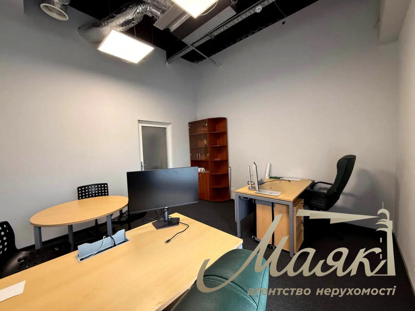 Оренда офісу 630 м2 у БЦ вул.Гайдара 58/10, Олімпійська
