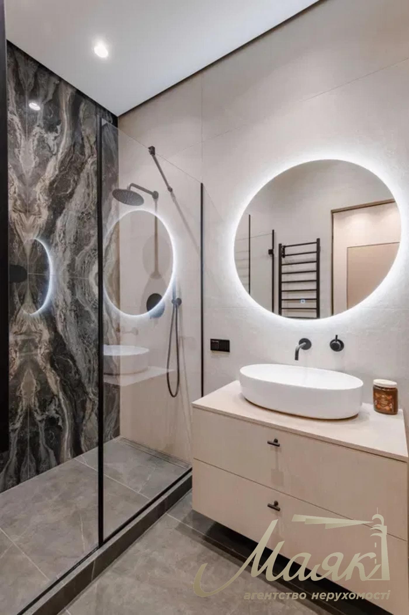Продаж 2-кімнатної квартири в центрі Печерська, вул. Антоновича, 103
