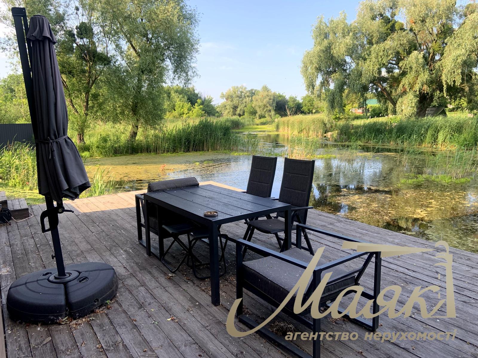 Продаж одноповерхового будинку з прямим виходом до річки - Голосіївський район, Київ, Чапаєвка/Віта-Литовська.