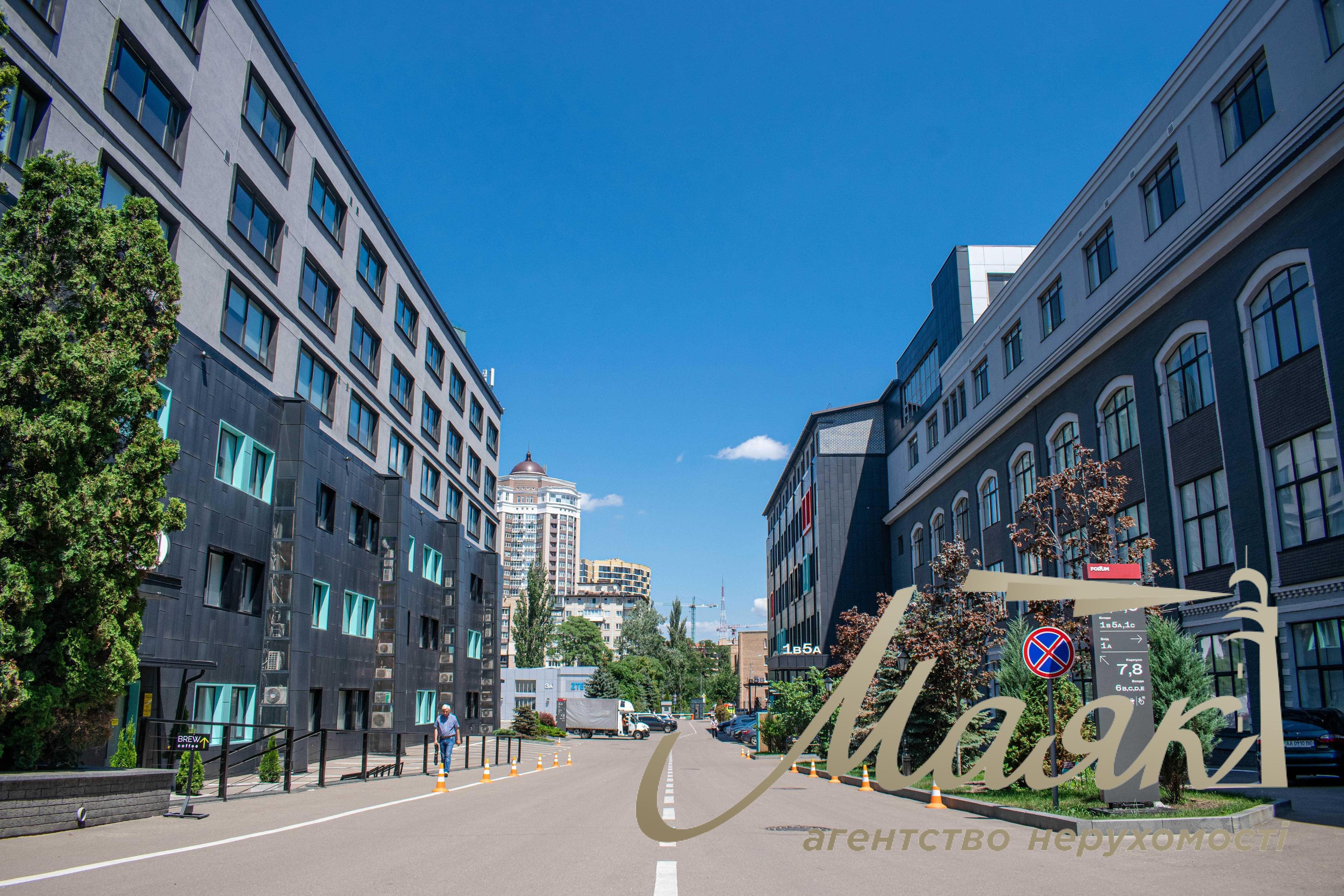 Office for rent 165m2 in BC Business City, Pimonenka 13