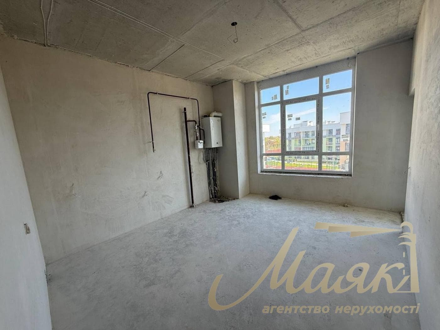 Продаж квартири з чорновим ремонтом площею 66,1 м² у ЖК «Італійський квартал», Оболонський район