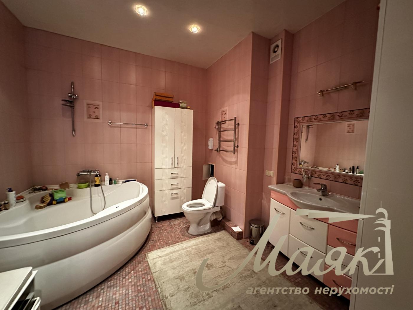 Оренда квартири 120м2, вул.Дмитрівська 69, Шевченківський район