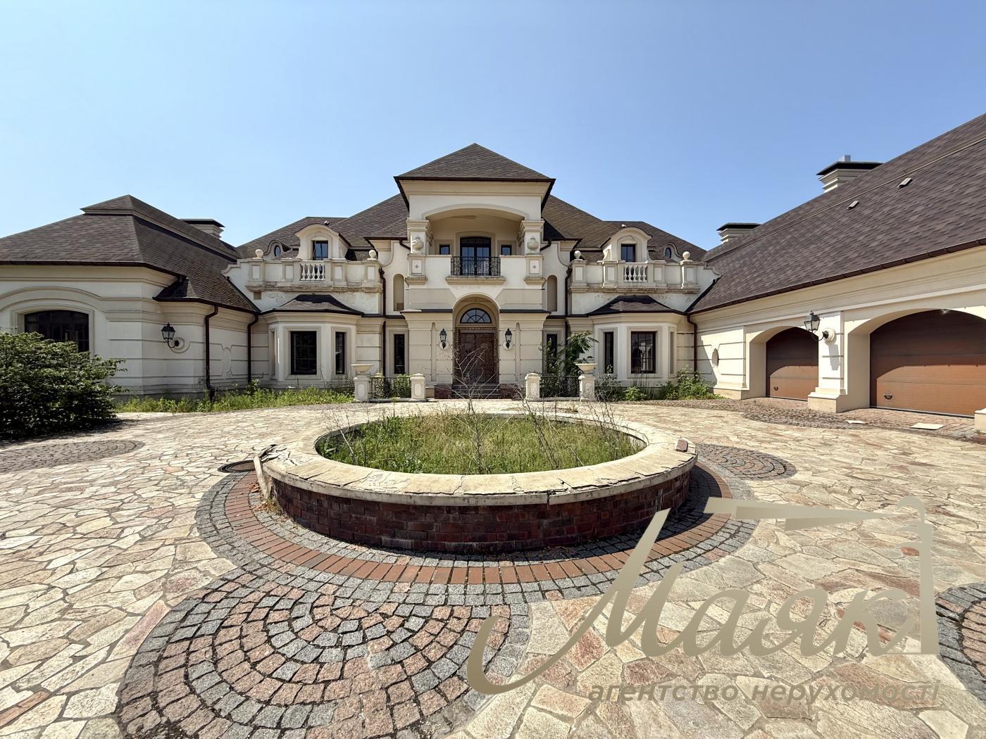 Продаж будинку біля води 1200 кв.м у Кончі-Заспі | Свій пляж і вихід до води