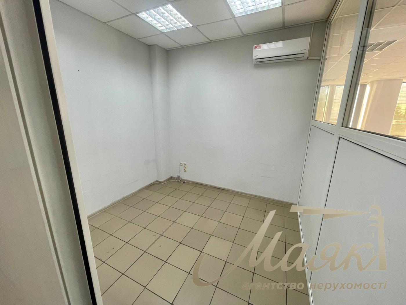 Commercial premises for rent 150m2 in BC NEST, Lipkovskyi Vokzalna