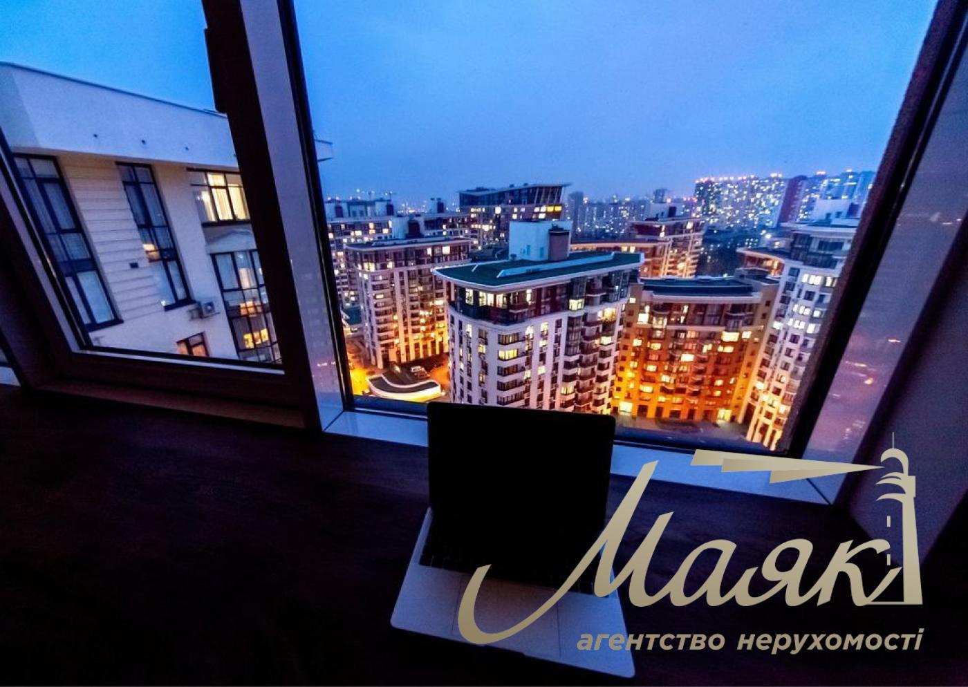 Sale of 4-room apartment, residential complex Solnechnaya Brama, Goloseevsky district!