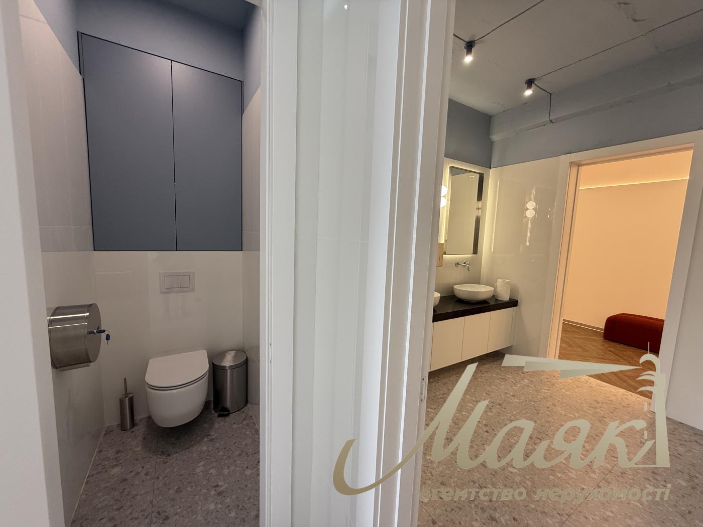 Оренда / Офіс / вул. Хрещатик, Центр, Київ