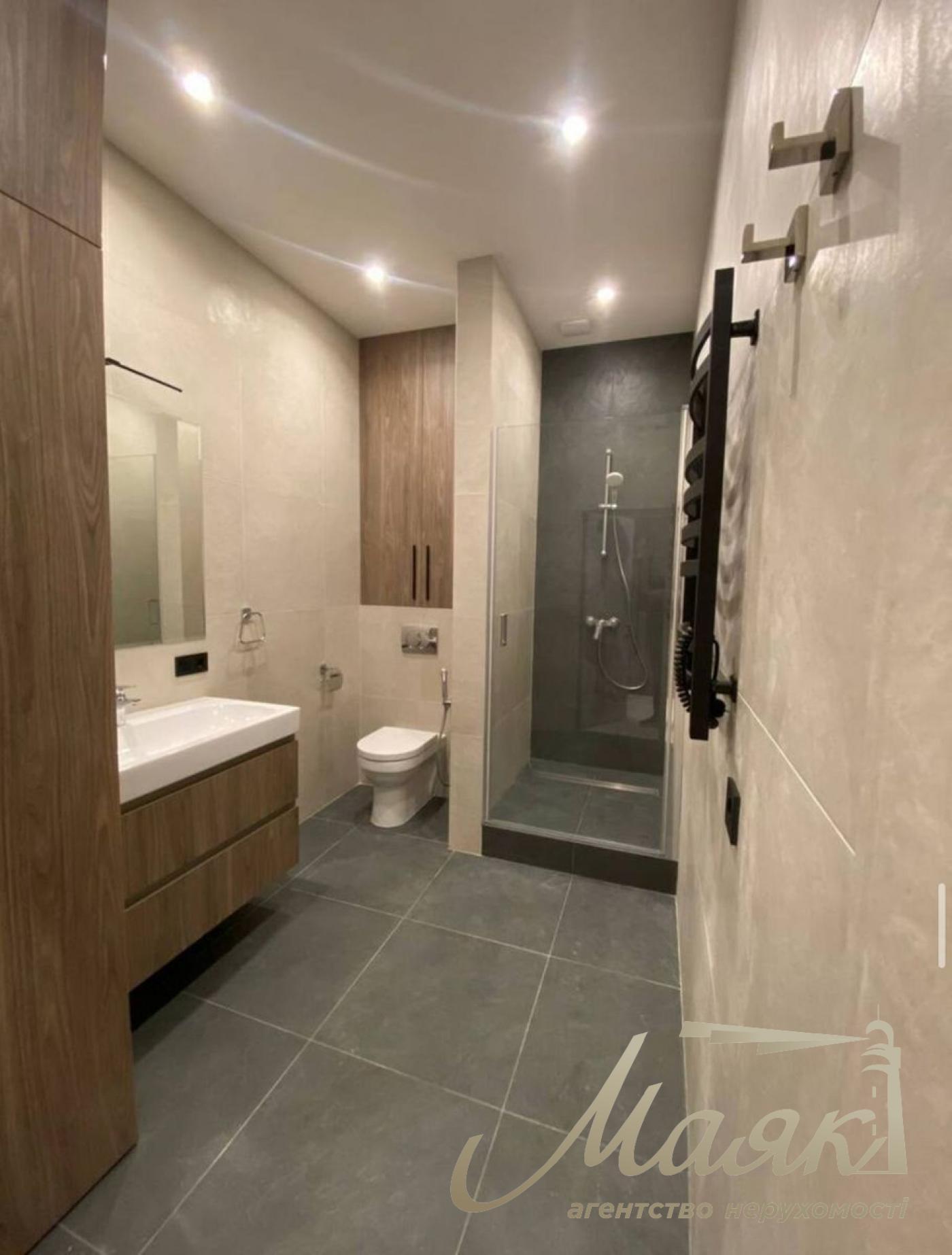 Rent 3-room apartment in Crystal Park Tower Residential Complex