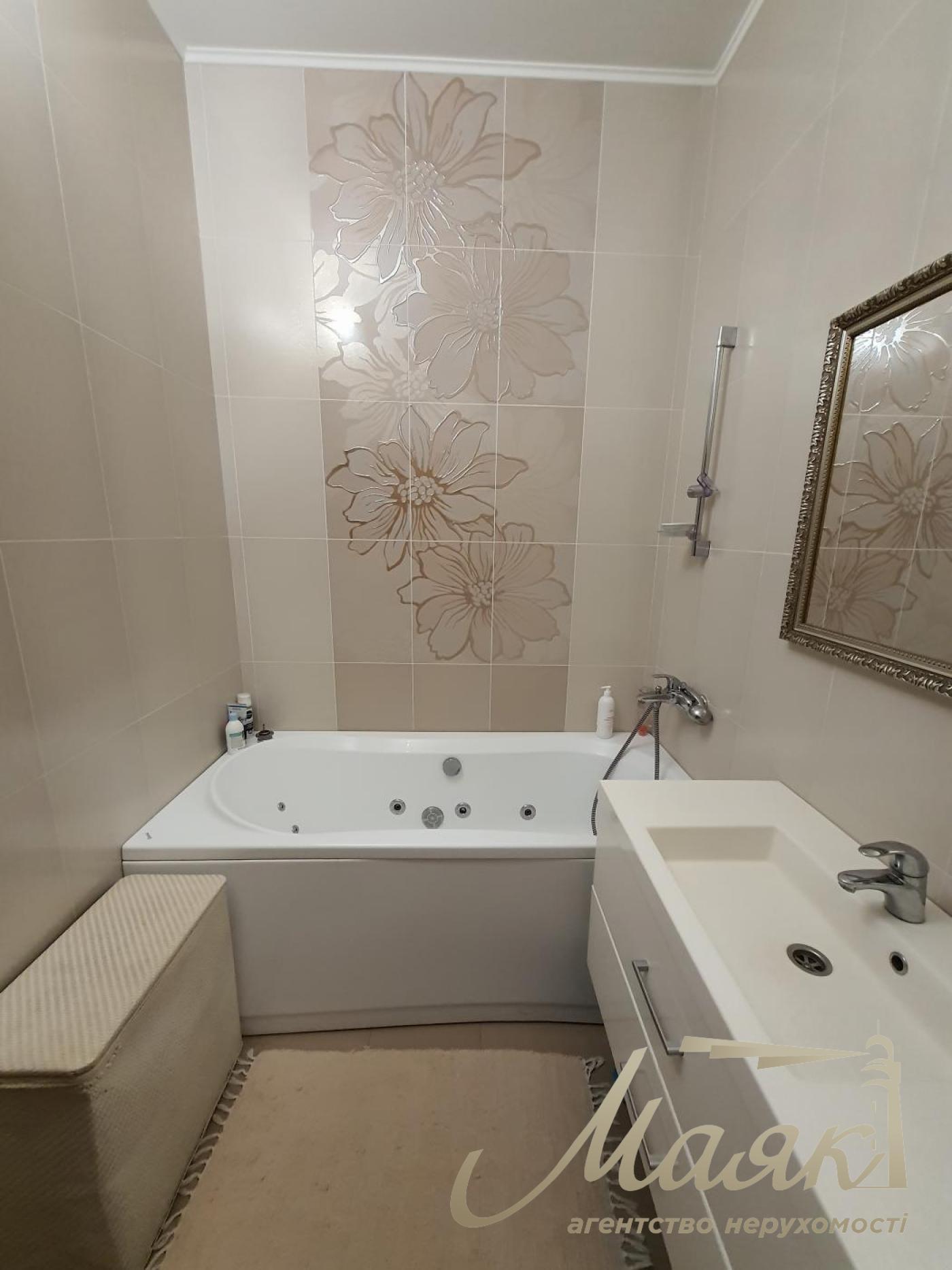 Продаж будинку 550м2 у с. Крюківщина, під Києвом