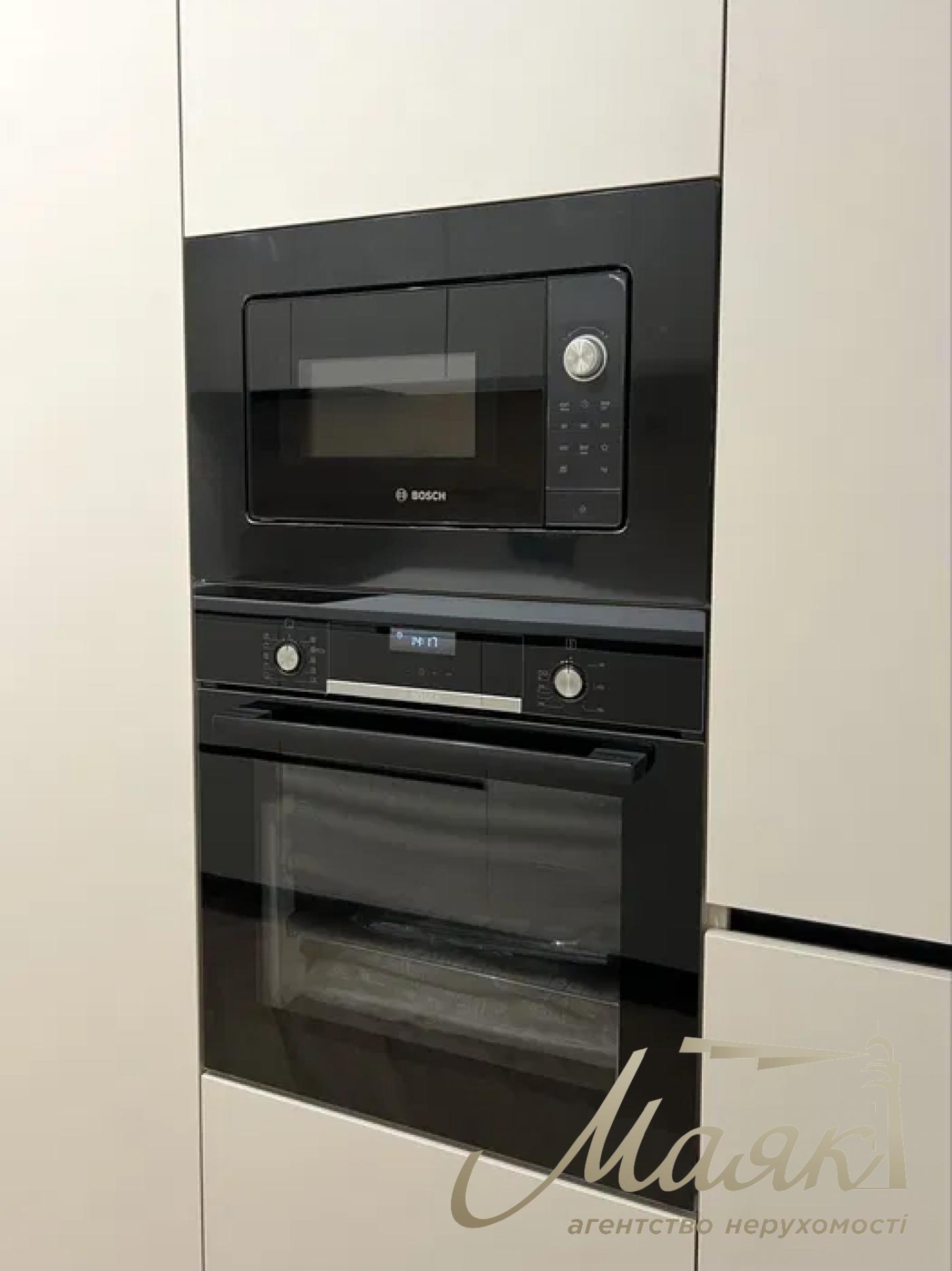 Продажа 2-комнатной квартиры ЖК Варшаский 3, ул. Змиенко