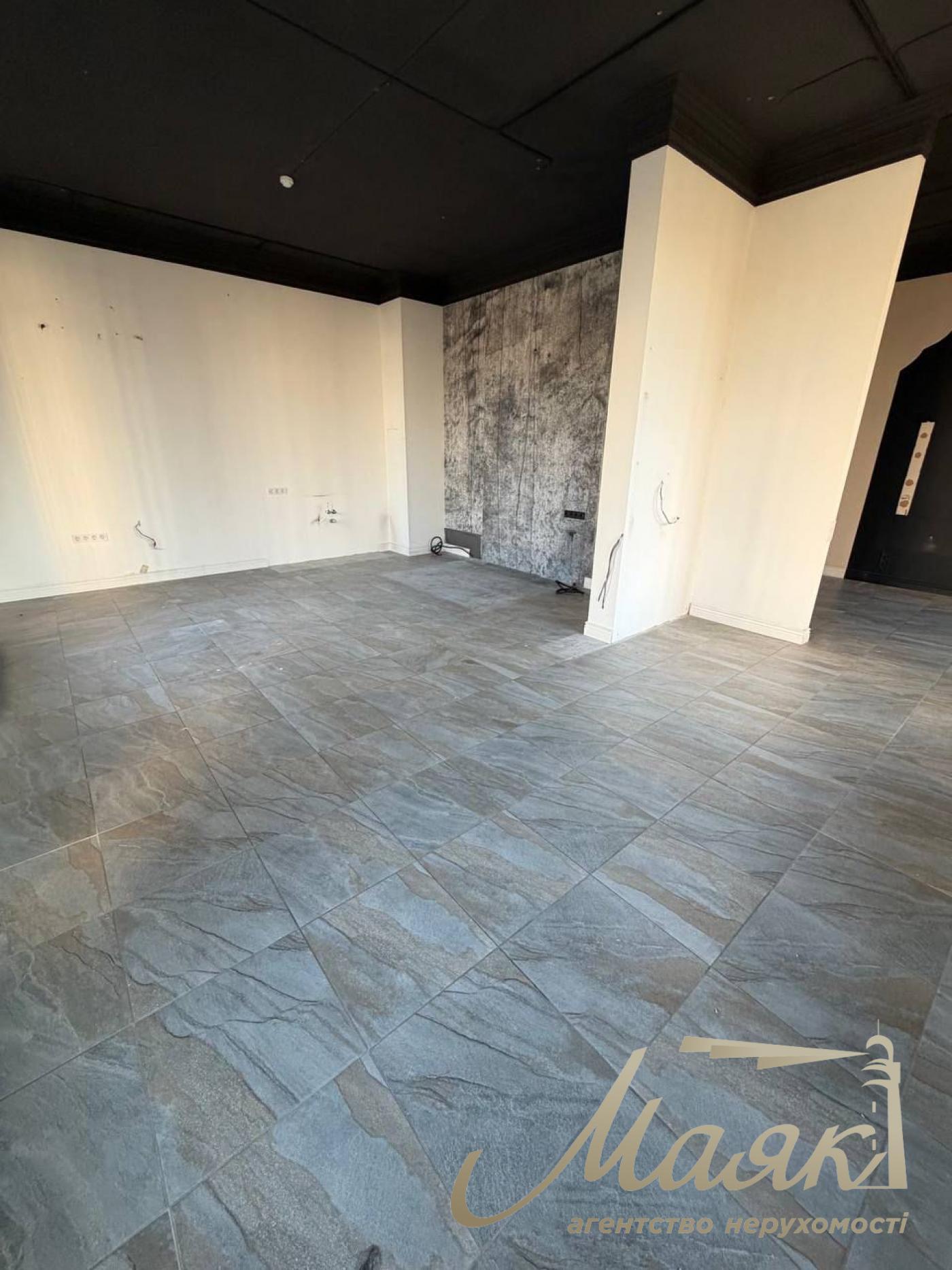 Rent commercial frontage 93m2, Residential Complex Seven