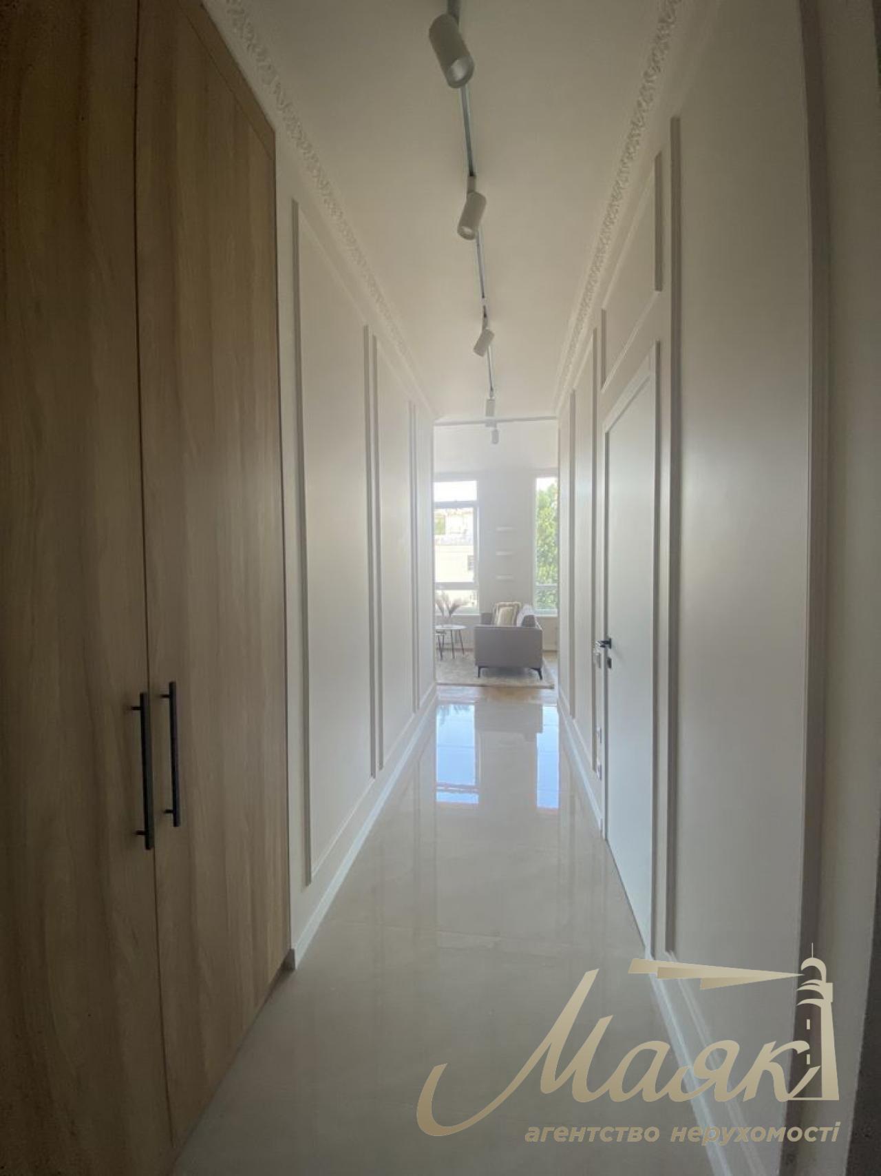 Продаж квартири з ремонтом у ЖК 38 Перлина вул.Жилянська 68