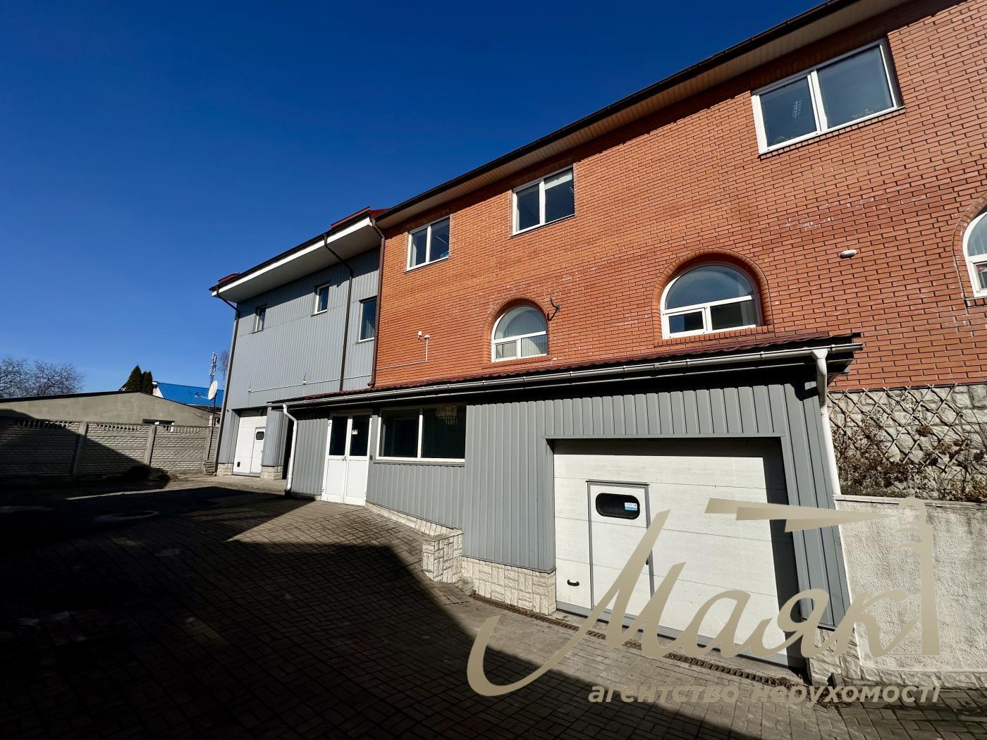 Rent a front building (656m2) on 7.5 hectares, Sadovaya street, with. Sofievskaya Borschagovka