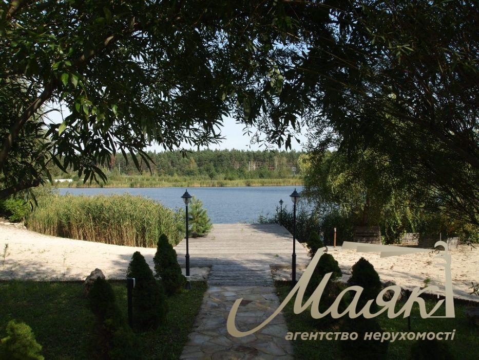 Оренда будинку з виходом до озера. Містечко Авгур, що охороняється, с.Нові безрадичі/Романків 1 га ділянка.