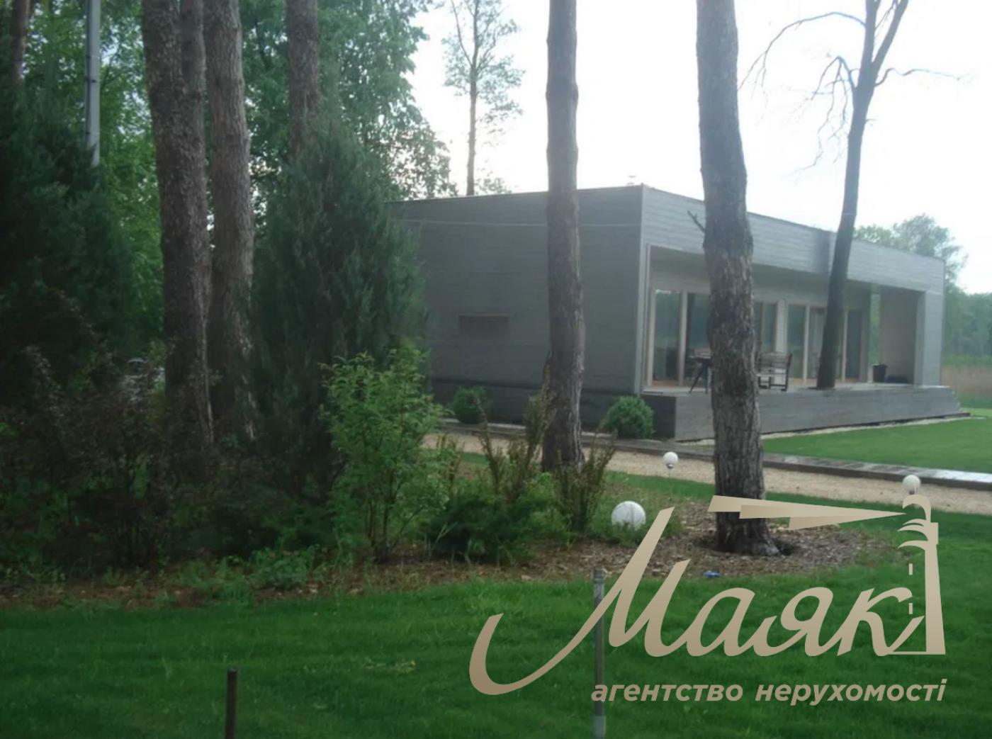 Оренда затишного будинку 280м2 з видом на озеро в Конча-Заспі, Хутір Мрігі.