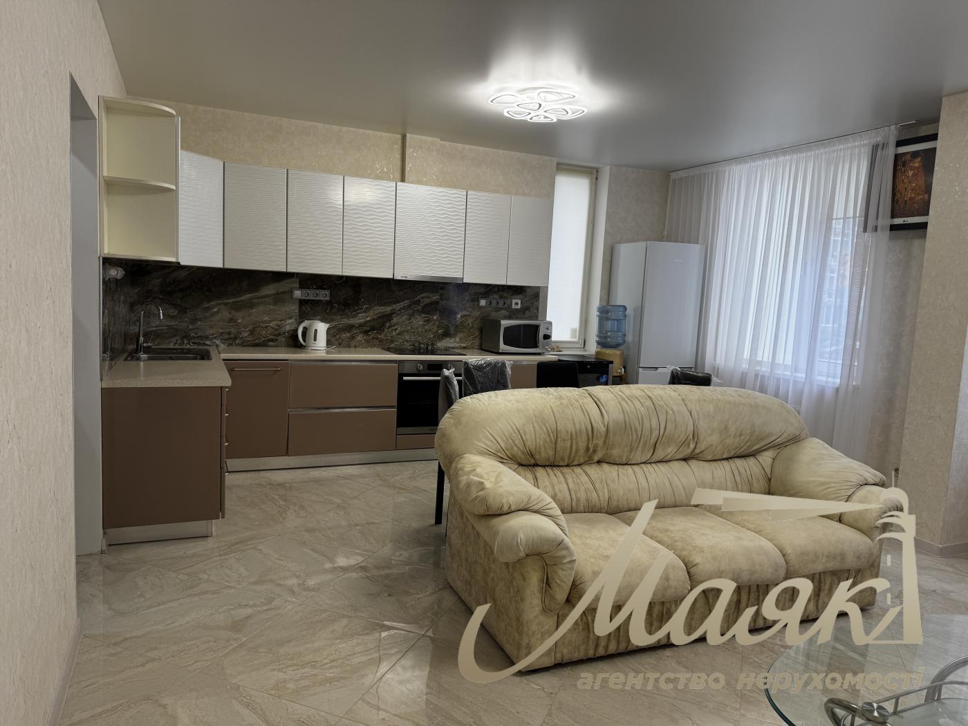 Оренда 2к. квартири в ЖК Комфорт Таун, Регенераторна вул., 4 к1-9