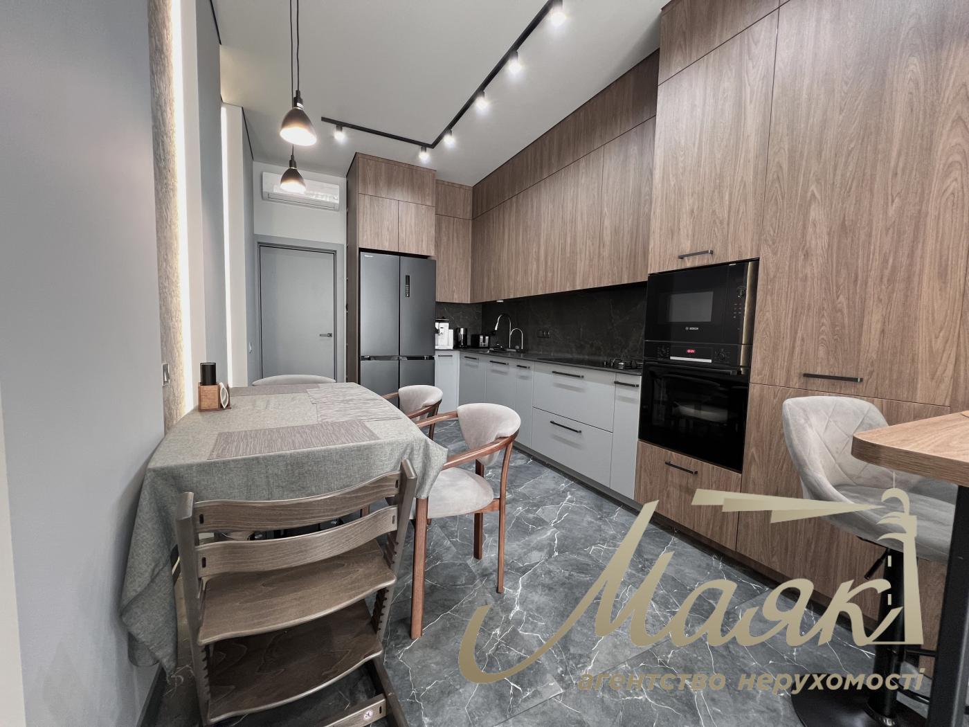 Продажа 3-комнатной квартиры с террасой в ЖК «Итальянский квартал» Оболонский район