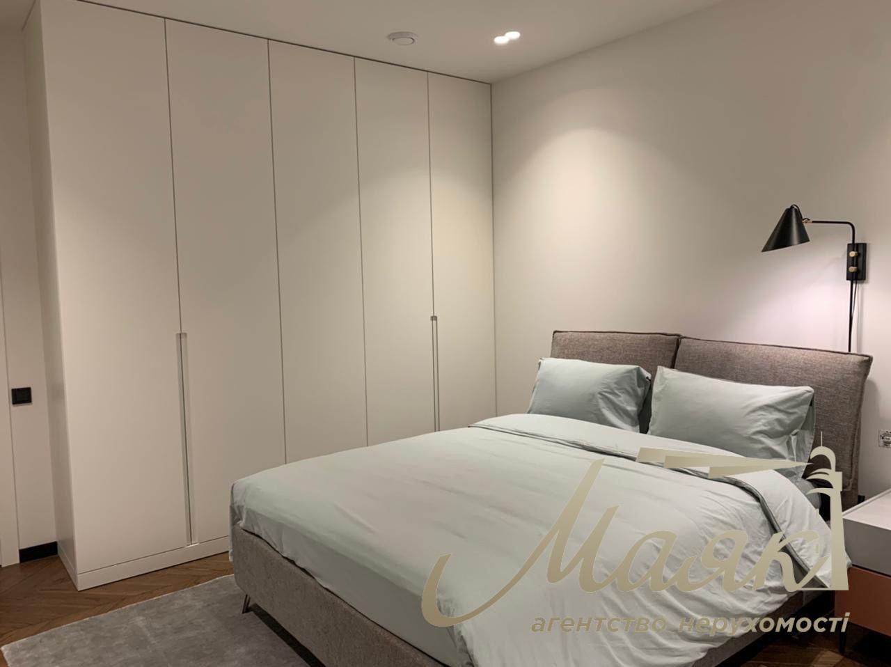 Оренда 4-кімнатної квартири 150м2 в ЖК Новоперчерські Липки, вул Верхогляда/Драгомирова