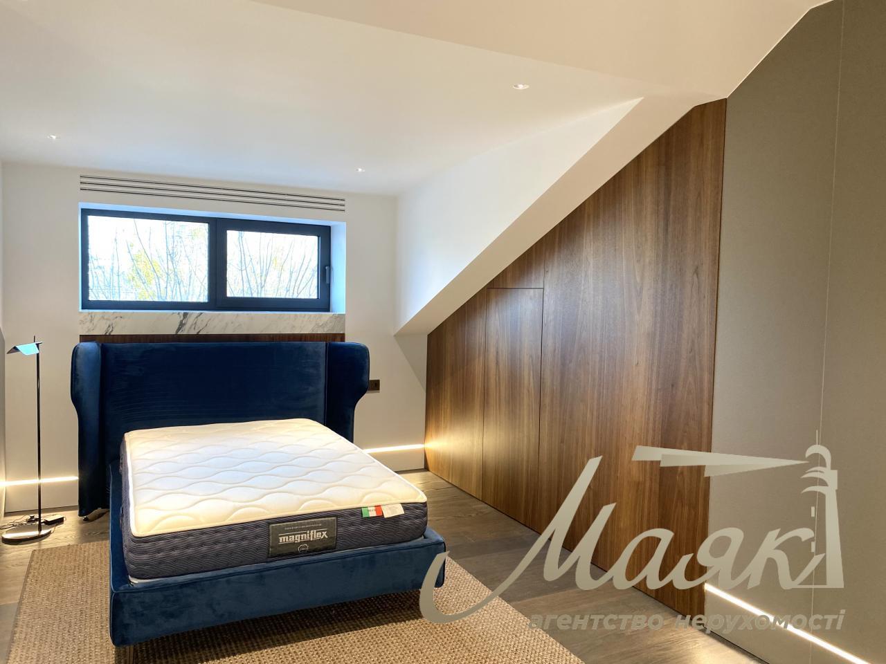 Продажа  апартаментов в историческом центре ул. Богомольца 278м2