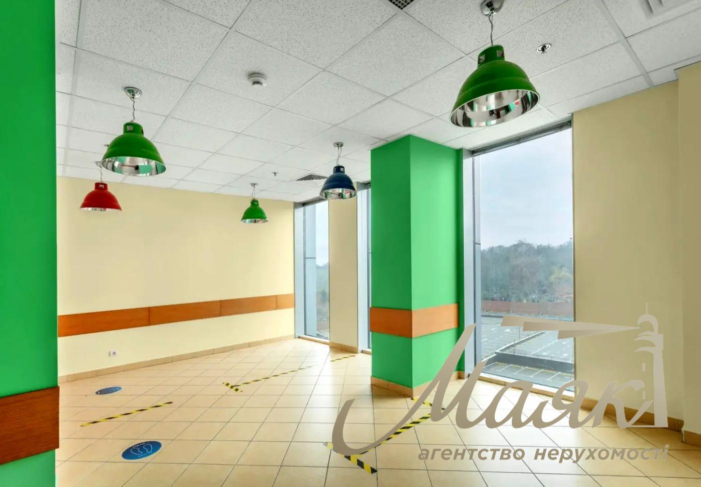 Оренда офісу 470м2 у БЦ вул.Амосова 12, Солом'янський район.