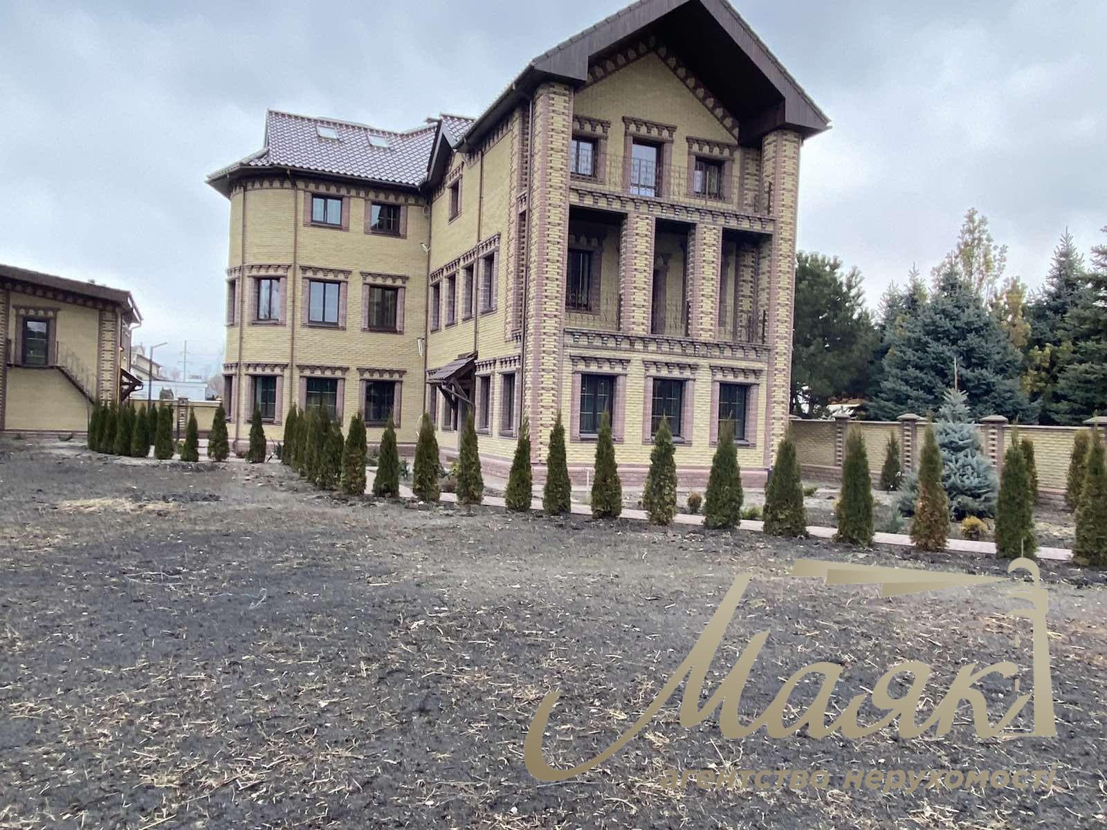 Оренда будинку в СМТ Козин під будь-який вид діяльності в елітному котеджному містечку "Монтана-Вілідж"