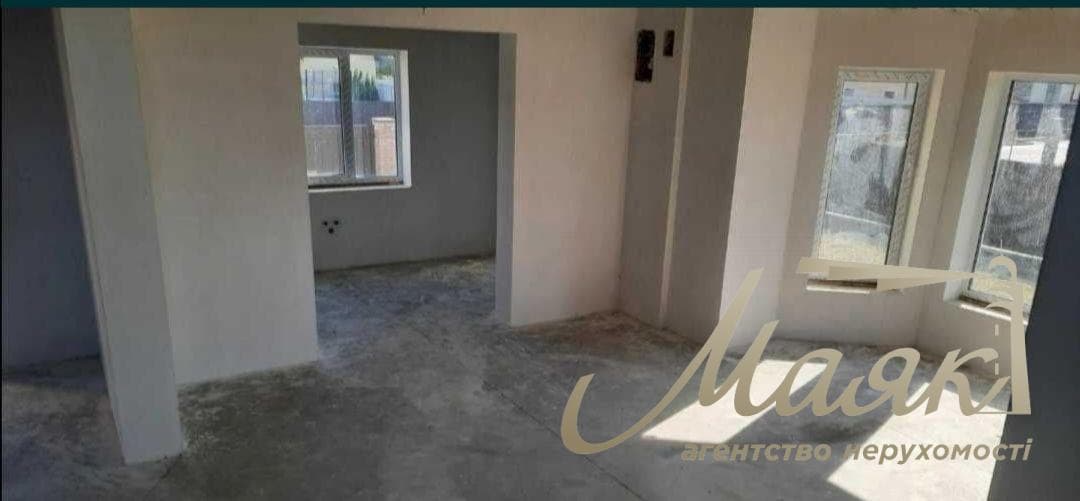 For sale 2-storey house 200m2, in the village. Gatnoye, 7 minutes from the metro Teremki, Kyiv region.
