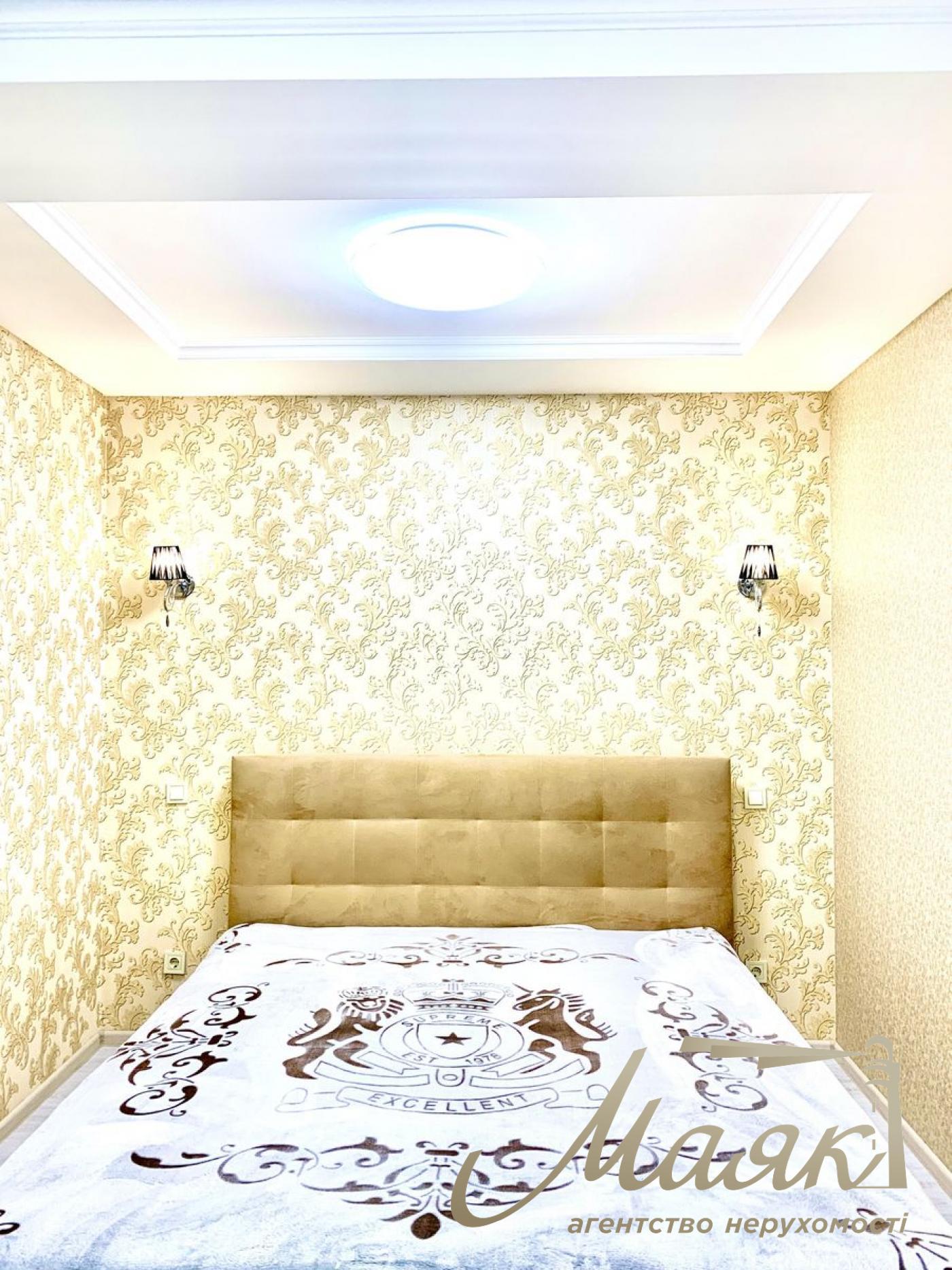 Rent 3-room apartment residential complex Lvivsky quarter, Glubochitskaya street
