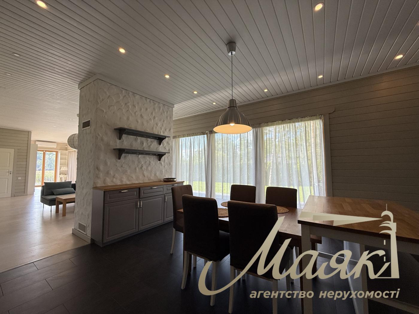 Оренда затишного будинку 280м2 з видом на озеро в Конча-Заспі, Хутір Мрігі.