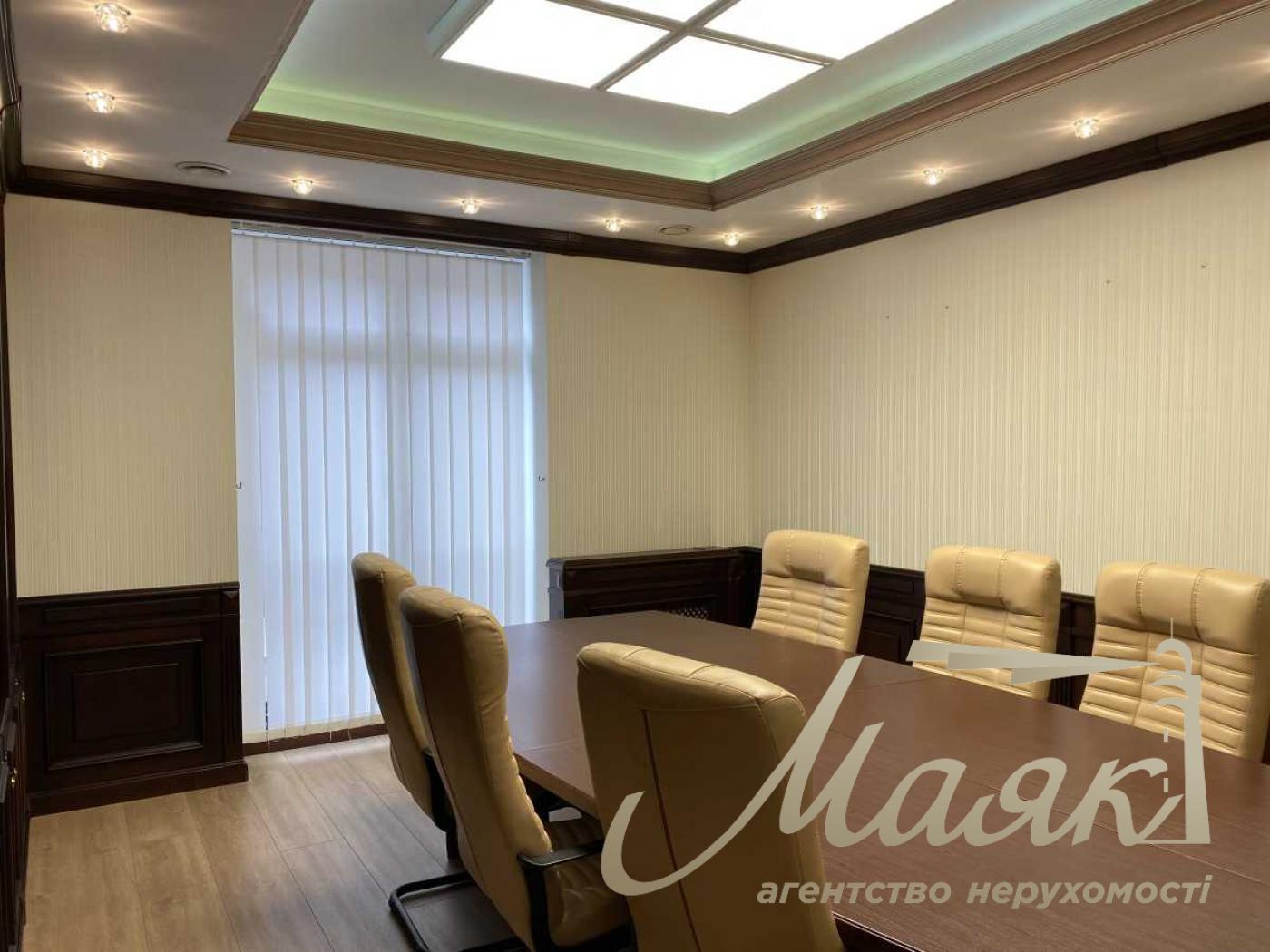 Аренда офиса 220м2 в ЖК Липская башня