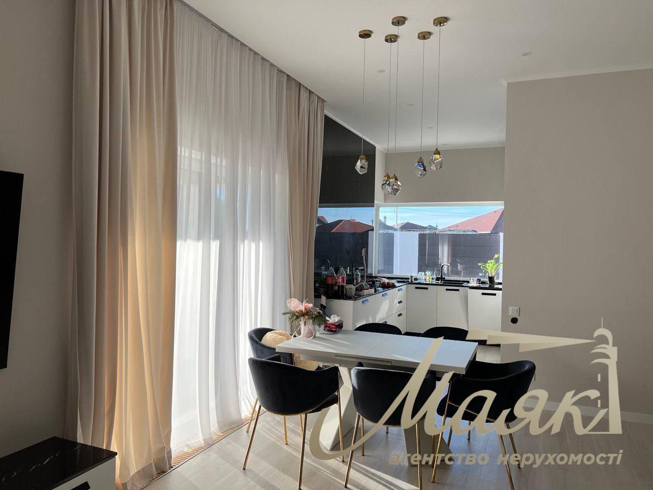 Оренда будинку 115м2 з басейном у КМ Міжріччя