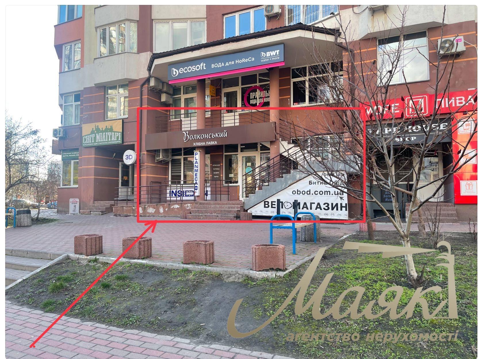 Оренда комерційного приміщення по вул. Анни Ахматової 32/18, біля River Mall