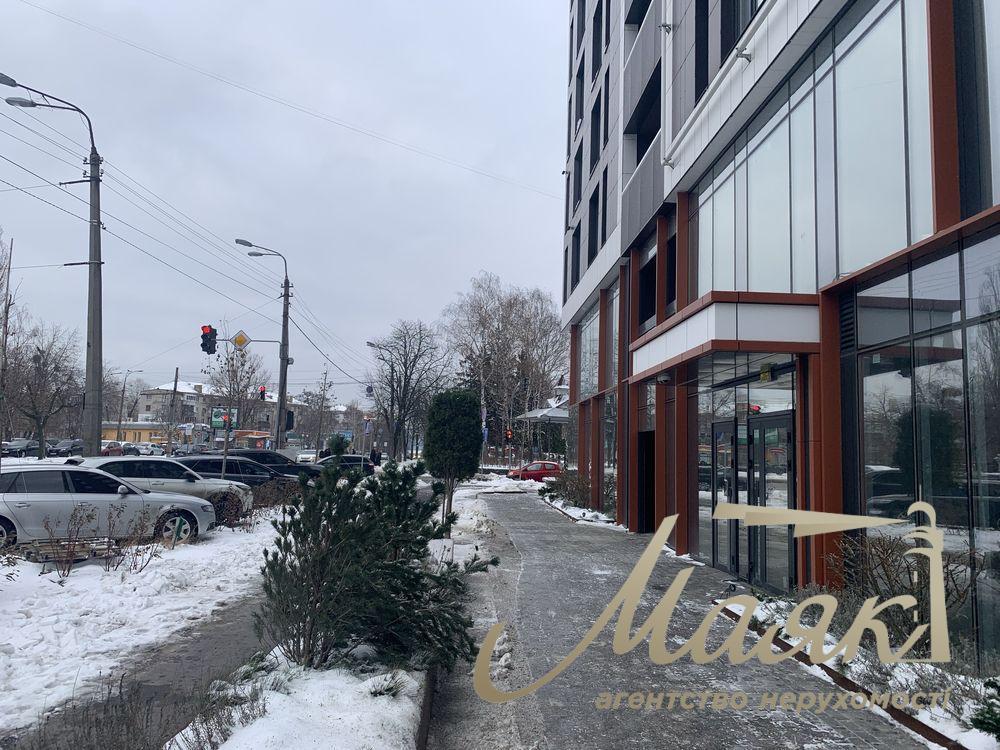 Rent of facade commercial premises in residential complex CREATOR CITY