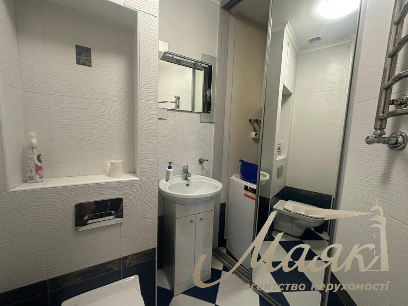 Оренда 3-х кімнатної квартири по вул.Степана Руданського 4-6,метро Сирець.