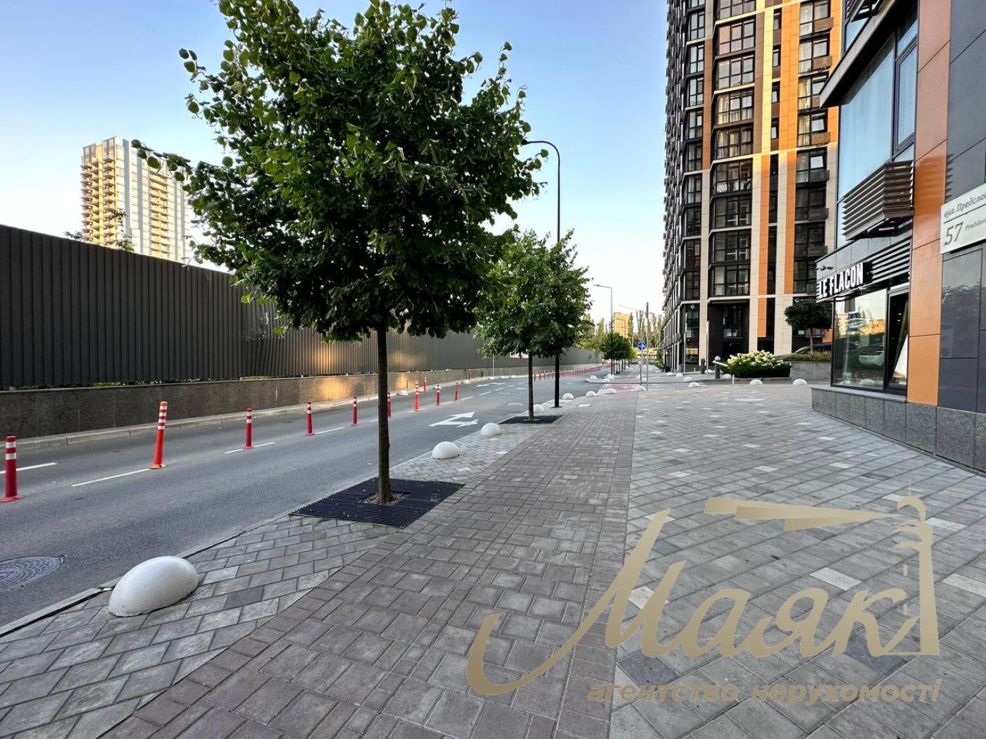 Sale of facade premises 141m2 in residential complex French Quarter 2, Predslavinskaya St., Center, Kyiv