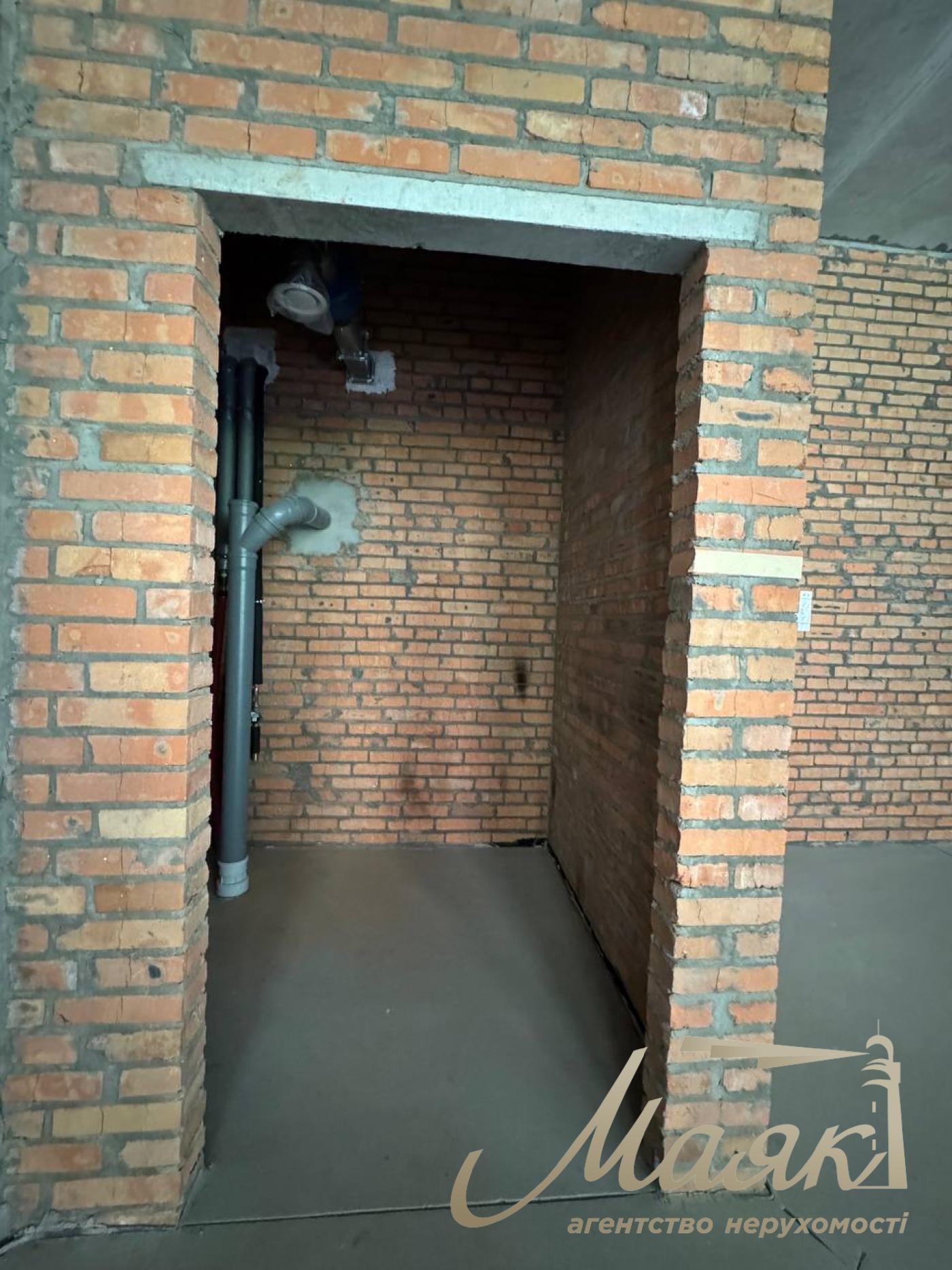 Оренда фасадного 110м2 приміщення ЖК Трініті вул. Тютюнника, 39/2