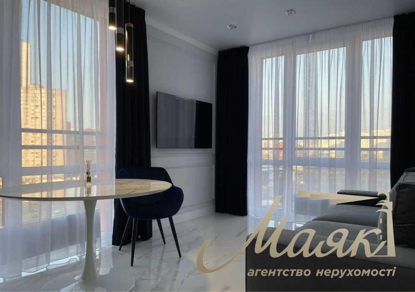 Продаж 3-кімнатної квартири в ЖК Seven, Дарницький район, Київ