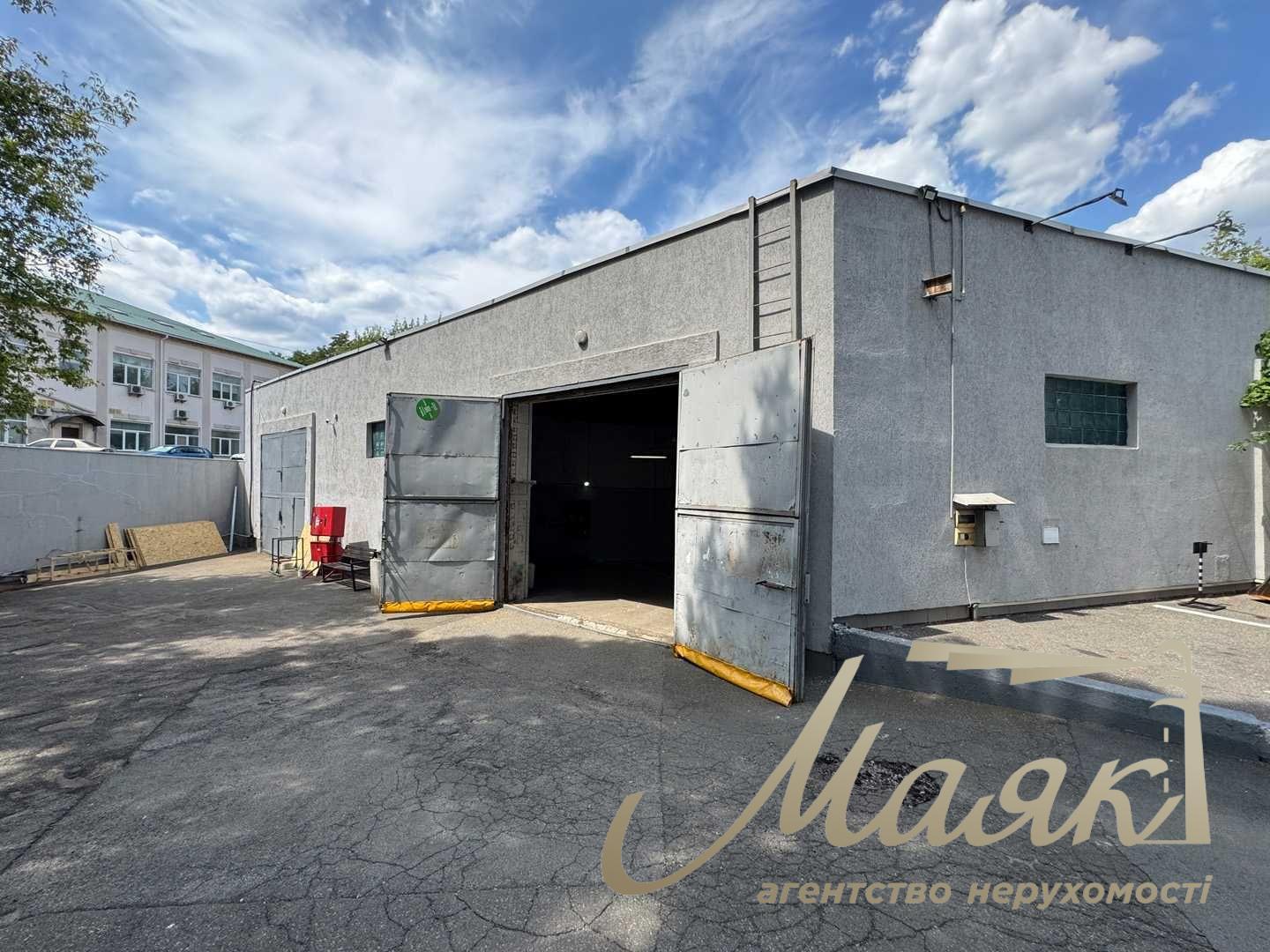 Оренда приміщення 144 м2 під детейлінг, мийку, хімчистку, Лук'янівка, вул Пимоненка