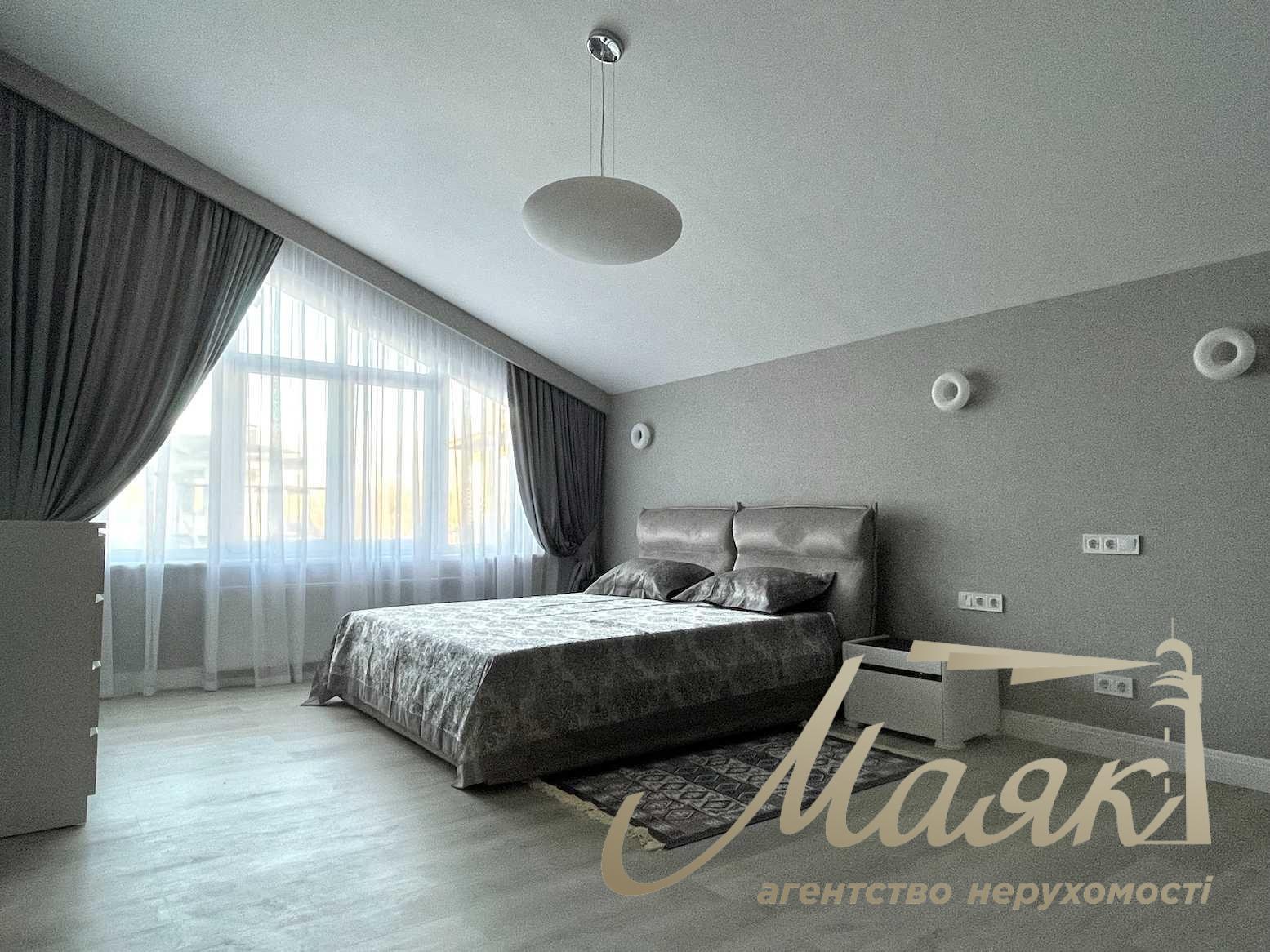 Продажа 2х-этажного дома 285м2 с.Чапаевка