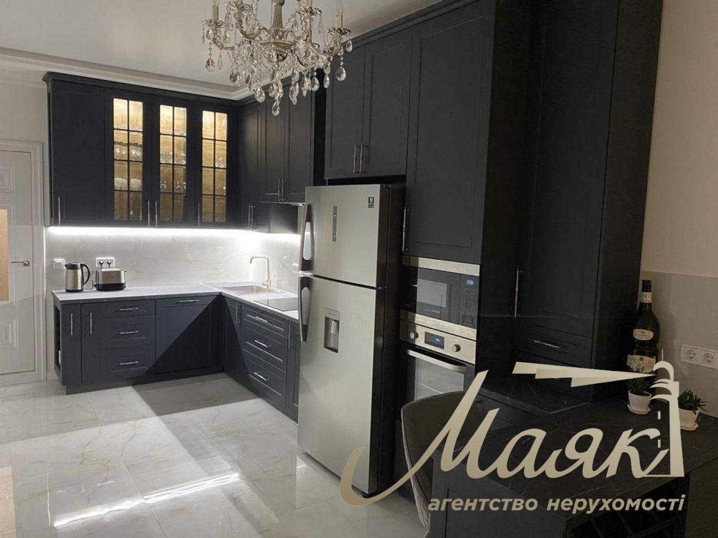 Продажа дома (350м2) с. Ходосовка