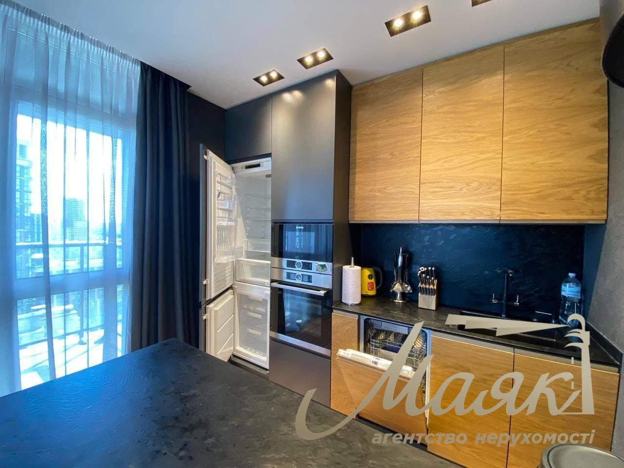 Продаж 3-кімнатної квартири площею 80 м² у ЖК «Французький квартал 2», вул. Предславинська, 55а, Печерський район.