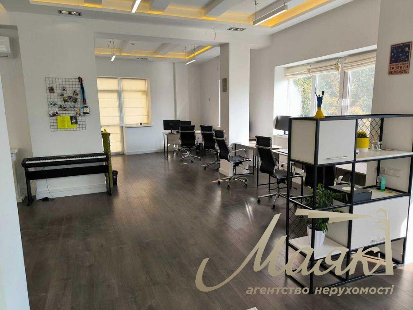 Office for rent 96m2 on Barbusa street 5-A, Olimpiyskaya Street