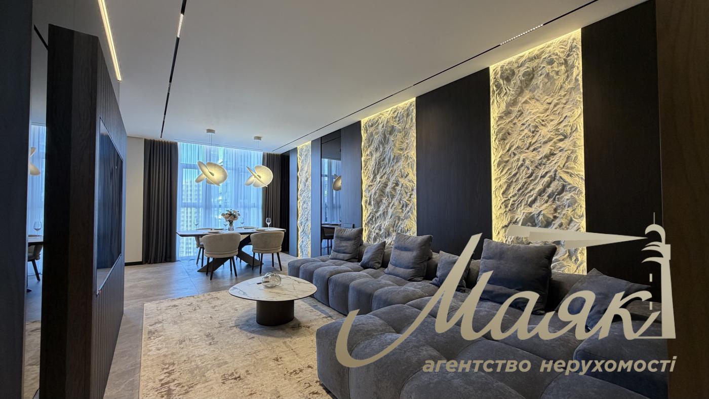 Продаж квартири 118м2 в ЖК Новопечерськие липки, ул. Андрея Верхогляда 15Б. (Михайла Драгомирова)