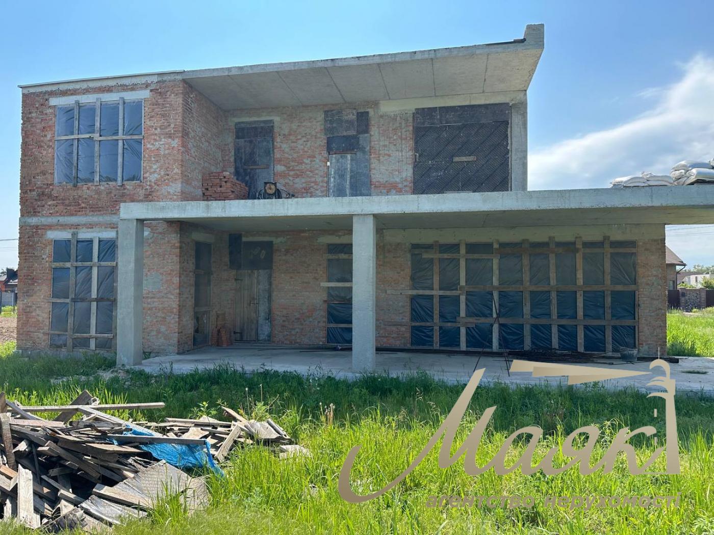 Sale of a house in Kryukovshchina (Oreshki) 320m2 12 acres of land, 70% ready