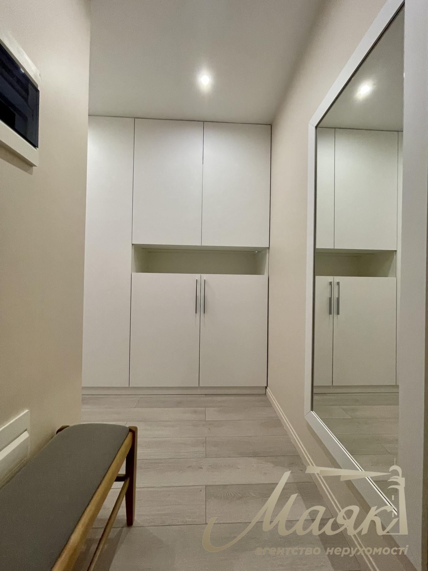 Аренда 3к. квартиры, ЖК "Французский квартал", ул. Предславинская