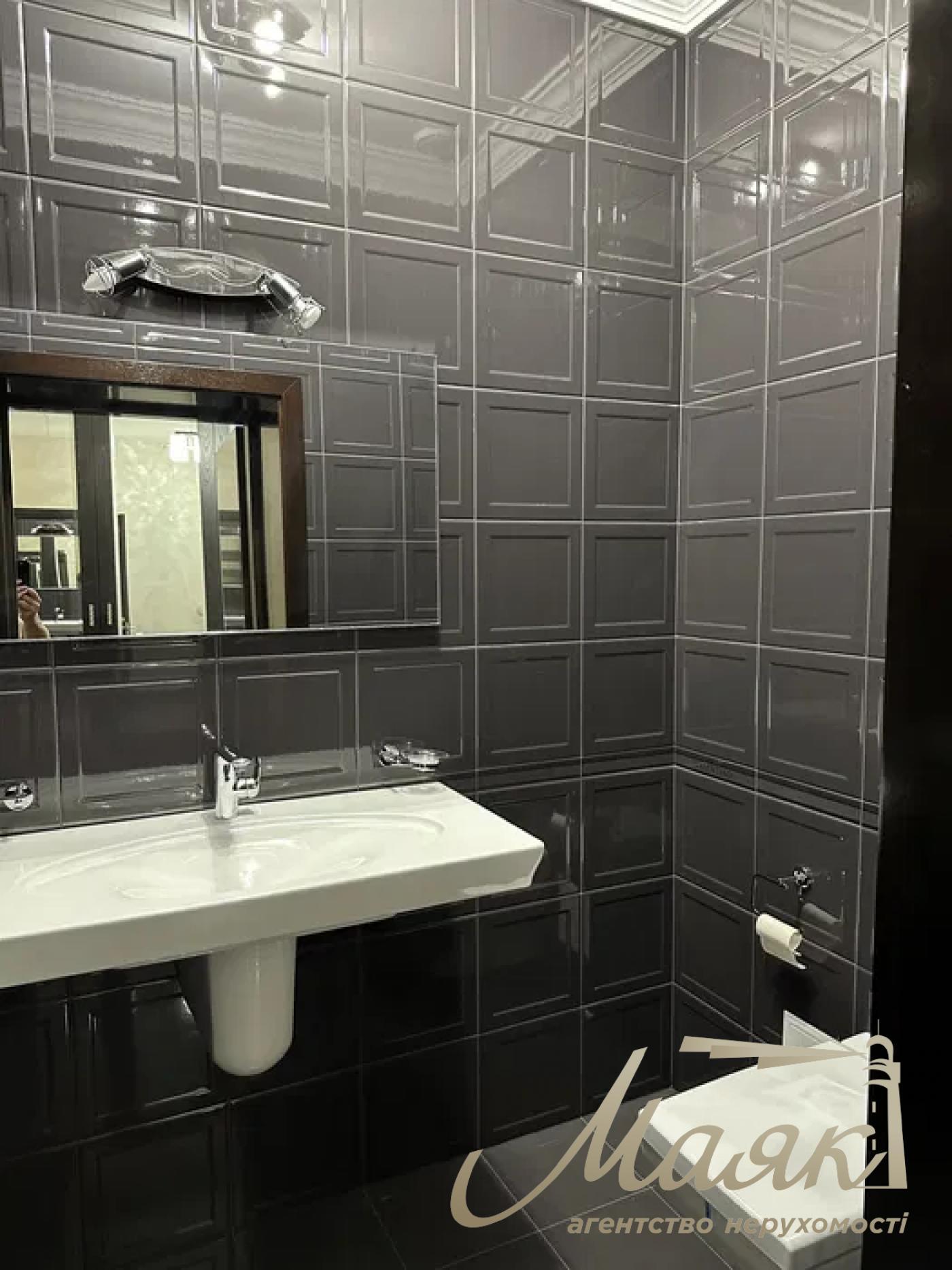 Rent 2-room apartment residential complex Regent Hill, Michurin st., Pechersk
