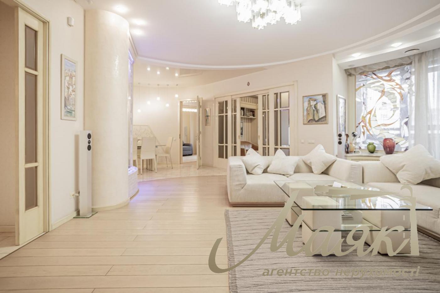 Продаж 4-х кімнатної квартири, 160 м2 у ЖК Diplomat Hall Дипломат Хол Жилянська