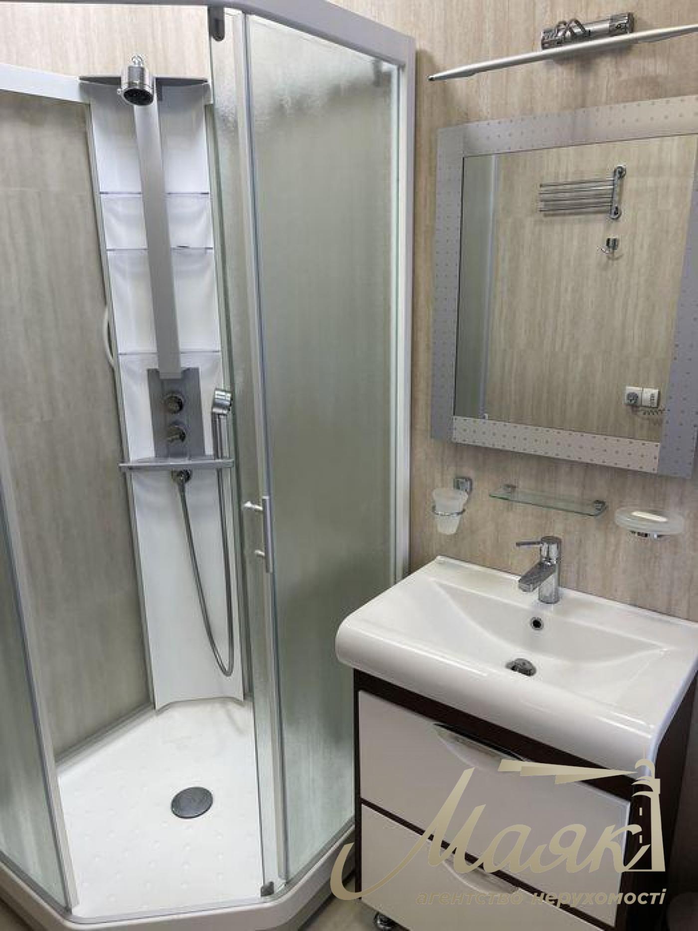 Оренда 3-кімнатної квартири, ст. м. Площа Українських Героїв, Центр, Київ